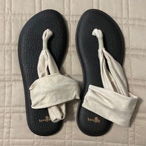 Sanuk Yoga Slings